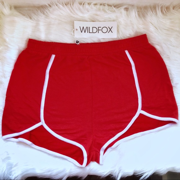 🆕 NWT Wildfox Red Flare Clean White Lane Shorts M - Picture 1 of 6
